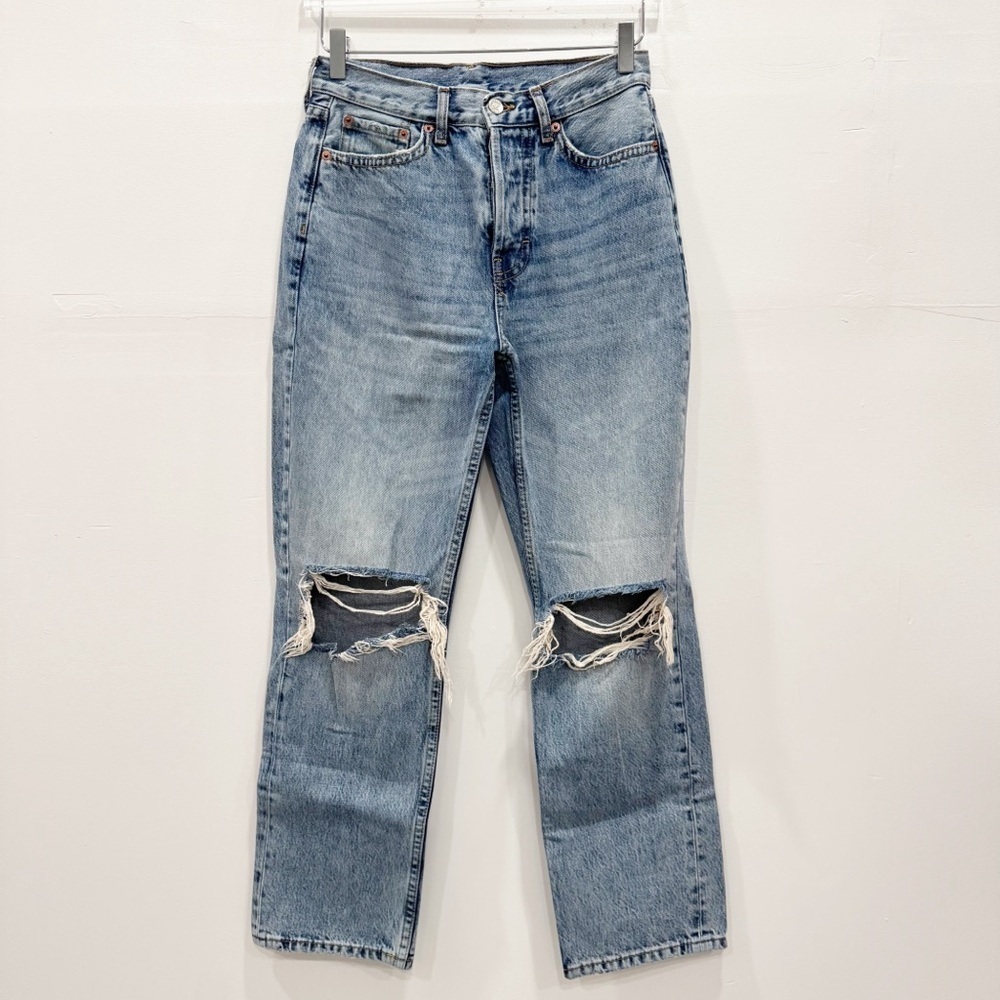 Topshop Light Wash Straight Leg Jeans Blow Out Knee Size 4 Cotton